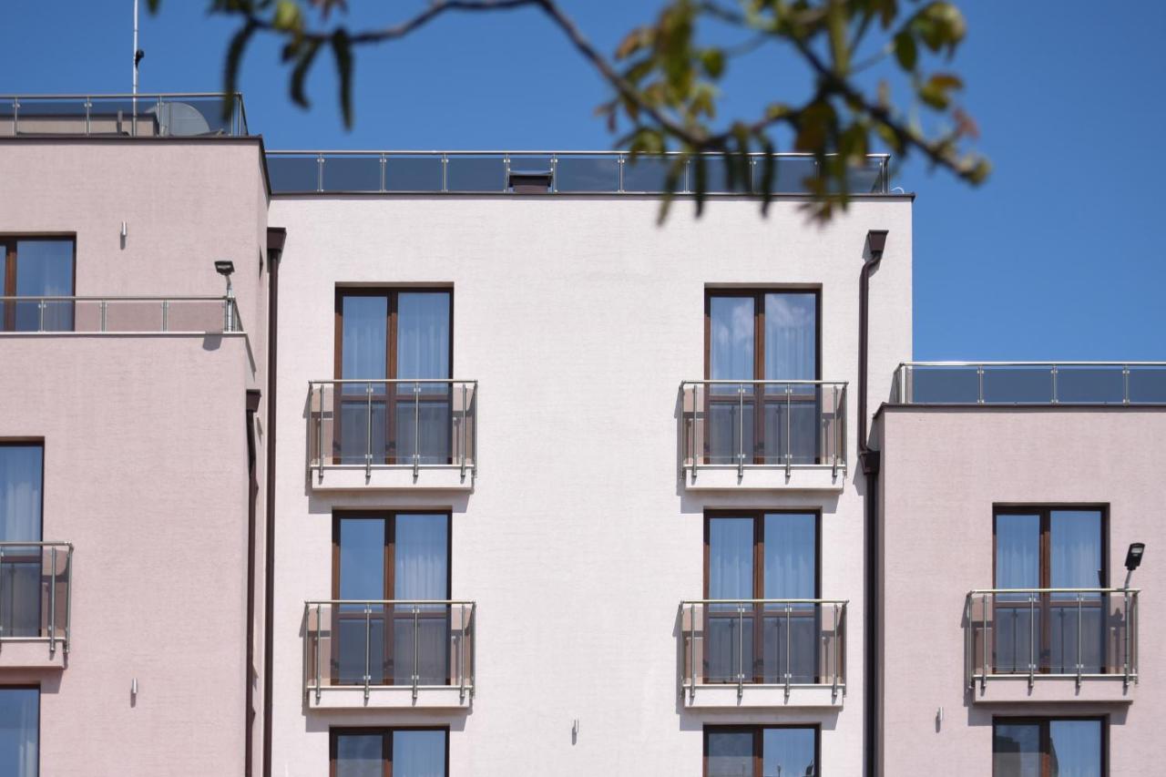 Hotel Vanilla, Varna - Free parking Exteriör bild