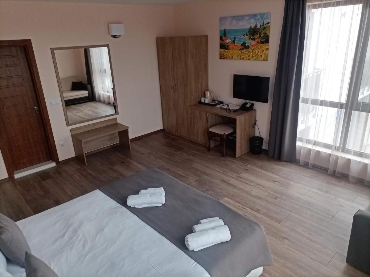 Hotel Vanilla, Varna - Free parking Exteriör bild